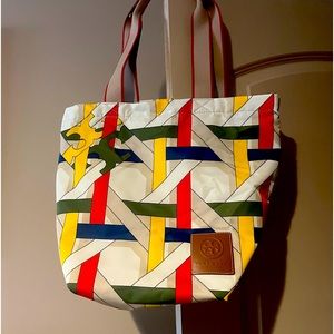 Tory Burch Beautiful Geo Print Nylon… Carried once… very good condition…